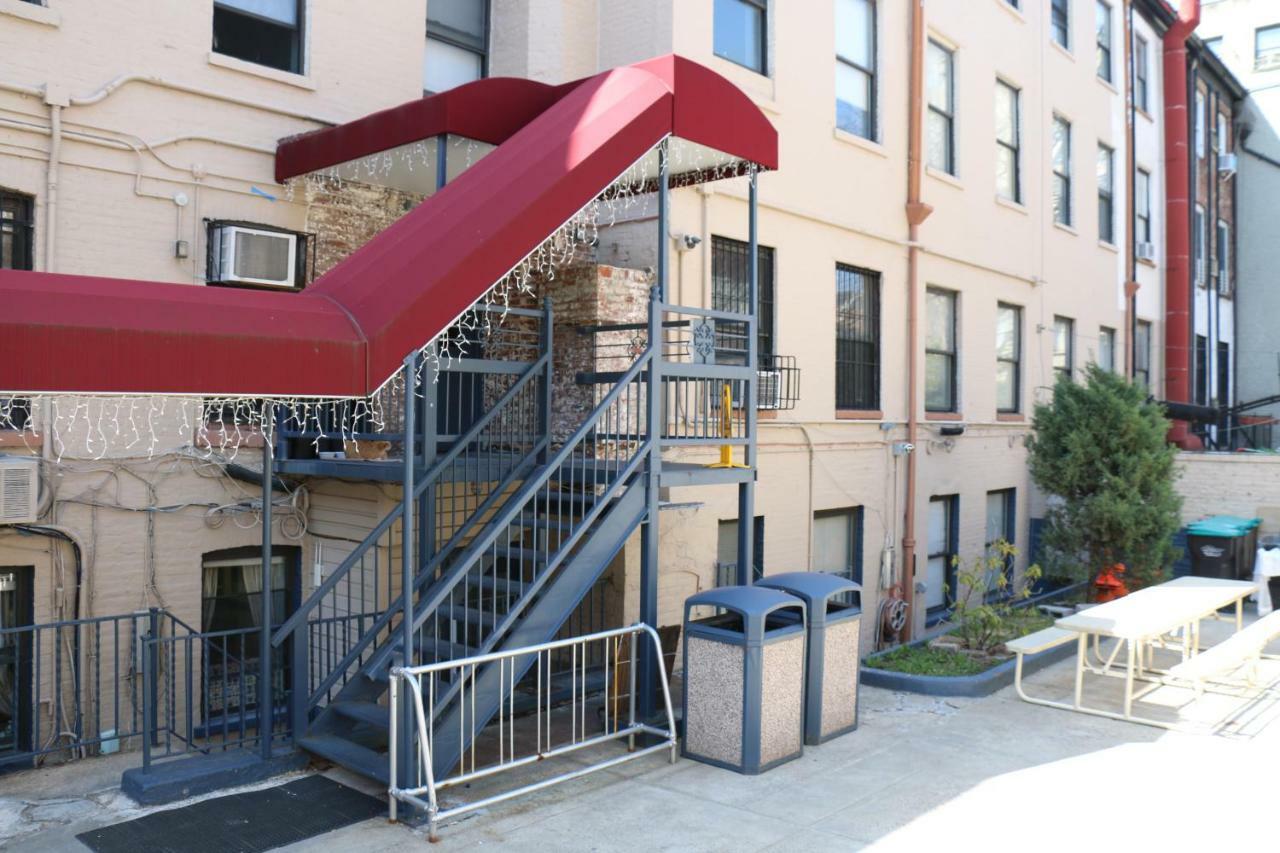 Chelsea International Hostel New York Exterior photo